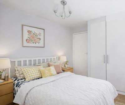 Lovely double Bedroom 🏠 2 min walk from Station! Main Photo