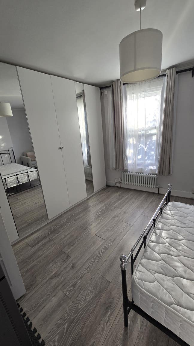 Large Double room-Herne Hill-Brixton-Camberwell Main Photo