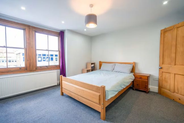 Furnished Spacious Double Room Available for Rent Main Photo