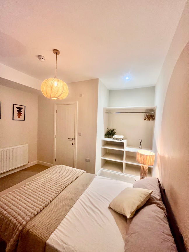 En Suite Room Close to to Royal Derby Hospital Main Photo