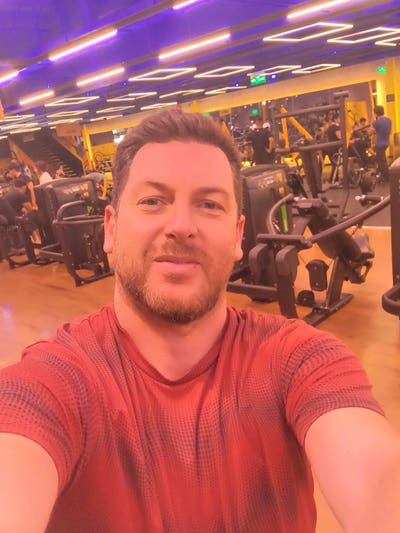 Looking for 2 rooms Main Photo