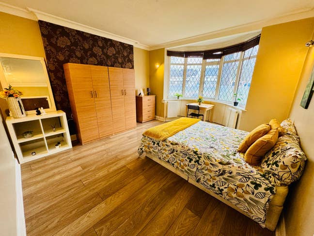 🌟 Bright Double Room in East Acton – Zone 2 🌟 Main Photo