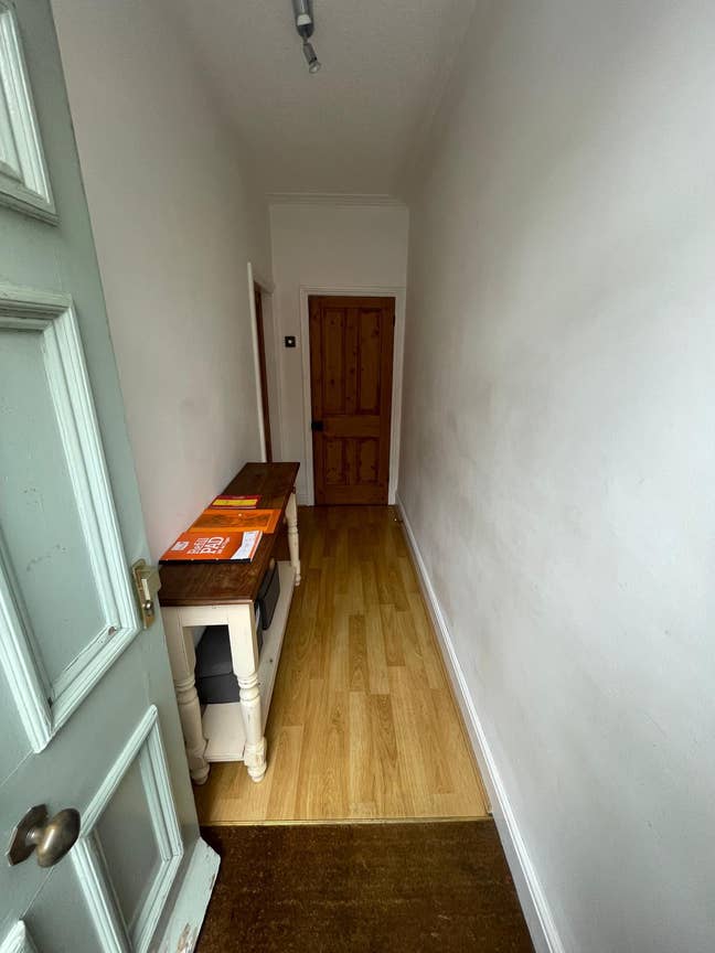 Tenancy takeover  Main Photo