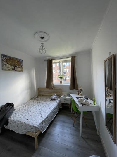 Room to rent by first week of May Main Photo