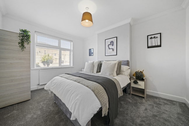 🌟Large double room in Friendly home🌟 Main Photo