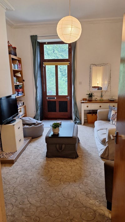 Double room in Broomhill - available from July Main Photo