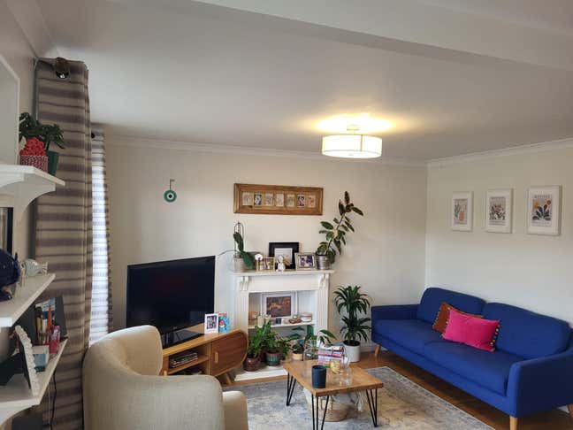 Bright double room in Leith Main Photo