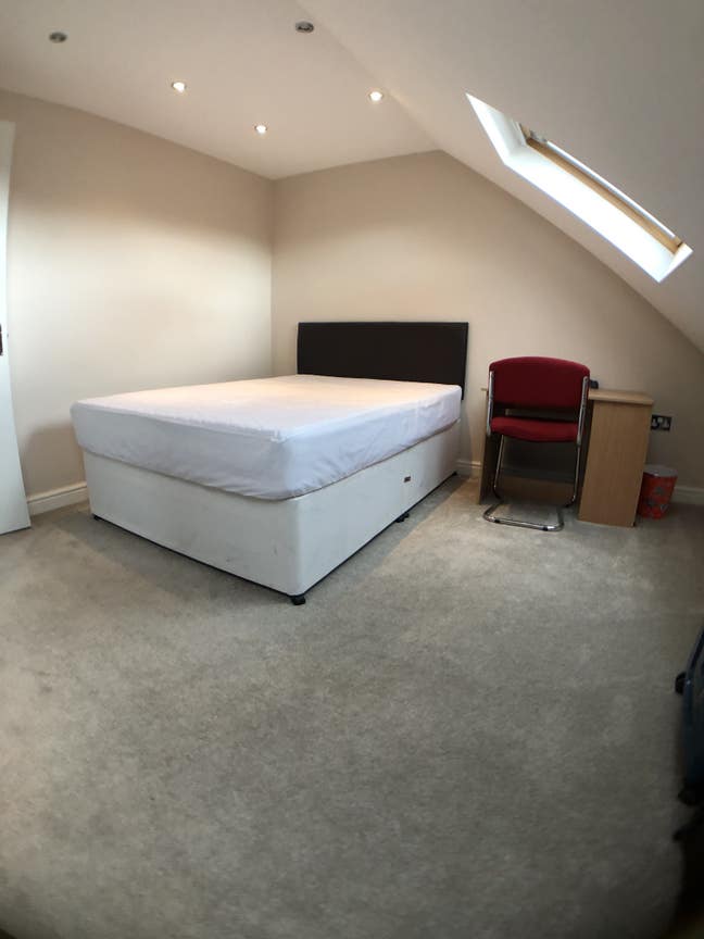 Single Loft Room  10 Mins from Jubilee Line Main Photo