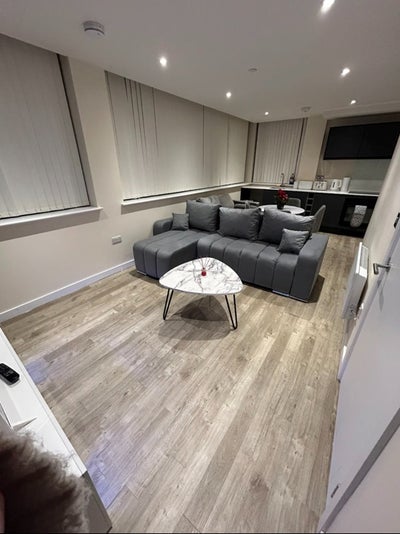 1-bed Penthouse available in M16 Main Photo