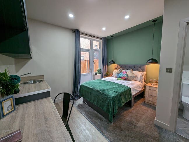 🔥 Studio Room – Last One Remaining Main Photo