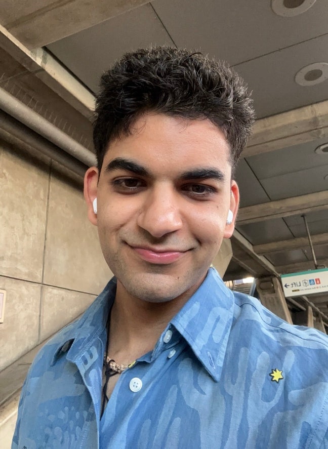 Looking to rent a room Main Photo