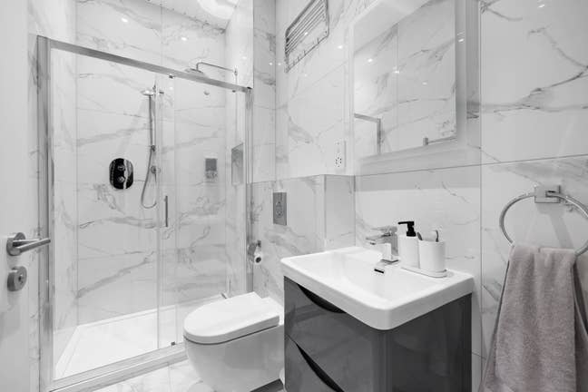 1 Double Bed Flat, Earlham Grove, Fully furnished  Main Photo