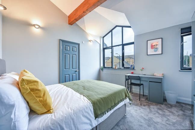 🌸 Elegant Ensuite in SE16 – Available Now 🌸 Main Photo