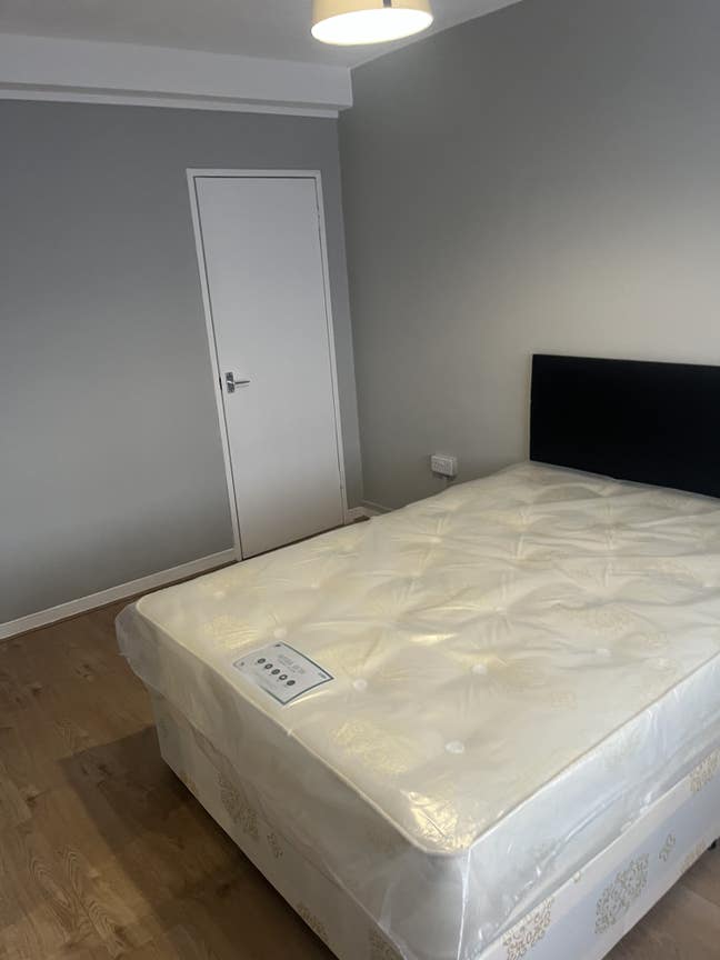 Double room to rent borehamwood  Main Photo