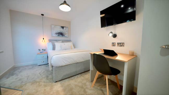 Reduced Studio Room! + &pound;200 off! Main Photo