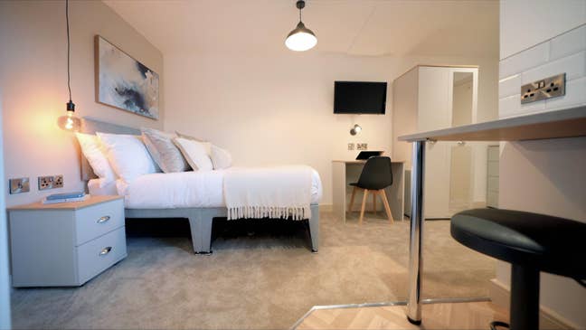 Reduced Studio Room! + &pound;200 off! Main Photo