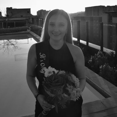 I am a professional South African female aged... Main Photo