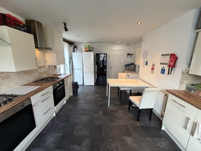 ⭐Furnished Rooms on Morpeth St (HU3)⭐⭐ Main Photo