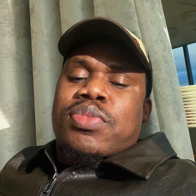 Professional Male seeks a double room Main Photo