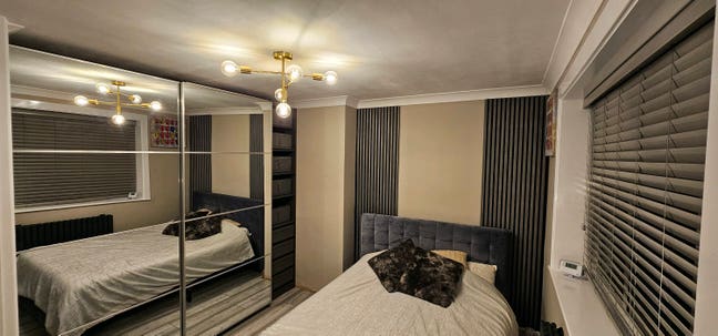 2 Bedroom House with Large Garden & Driveway Main Photo