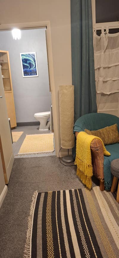 Double Room en suite in shared house  Main Photo