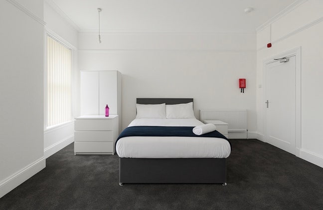  🏡  Room  for  Rent  –  En-Suite  –  Bury  BL9  Main Photo