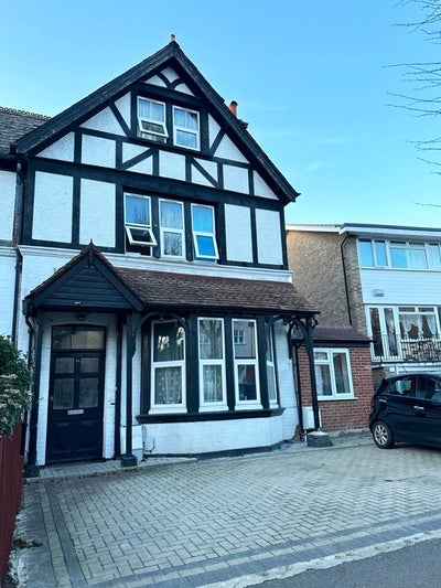 Well Situated 6 Bed Student Property In Surbiton Main Photo