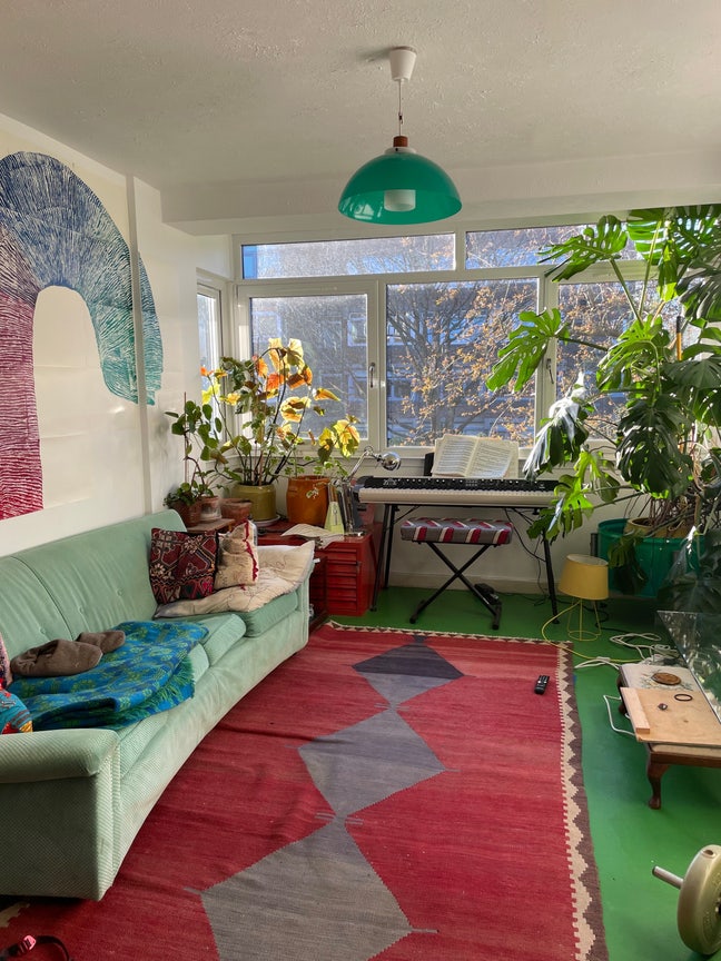 Bright leafy room in the heart of Shawlands Main Photo