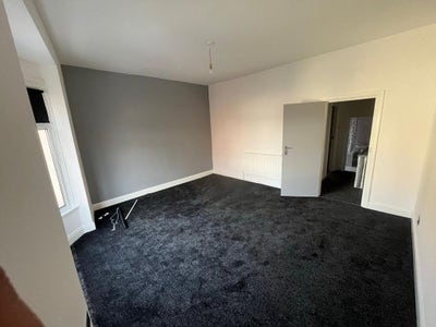 Large Double room Main Photo