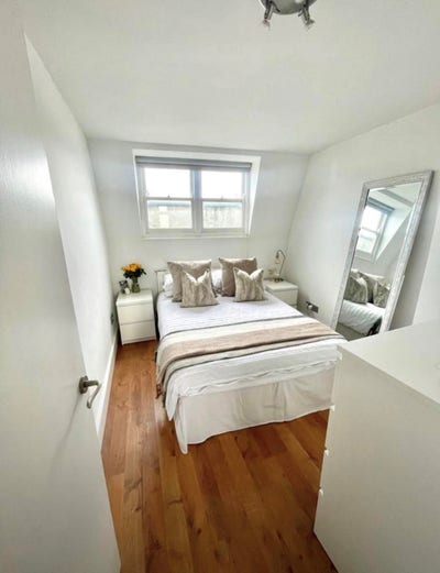 Short-term double room available in Parsons Green  Main Photo