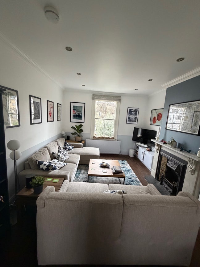 En-suite King Room in Large Central Putney Flat Main Photo