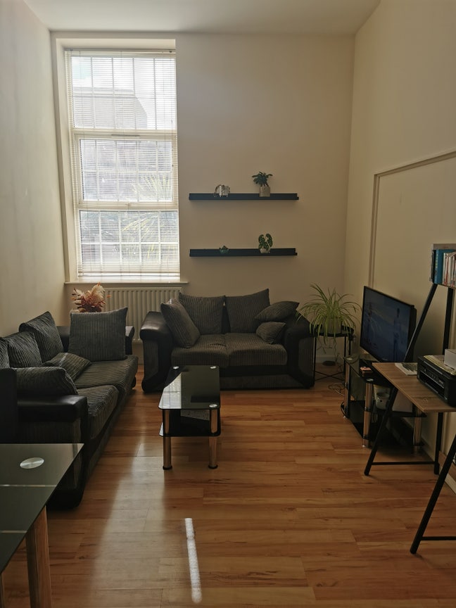  2 bed flat, Elephant & Castle Main Photo