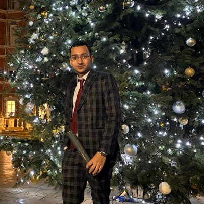 Looking for a room to rent Main Photo