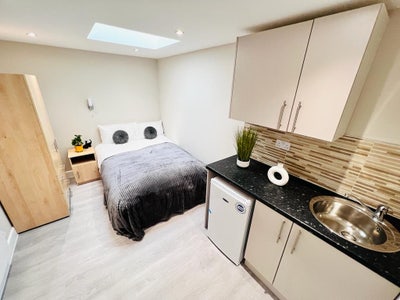 🏡 Self- Contained  to Let in/ Willesden Green  Main Photo