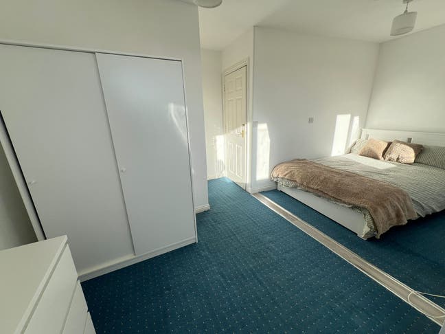 One Stunning Double Room in Woolwich !! Main Photo