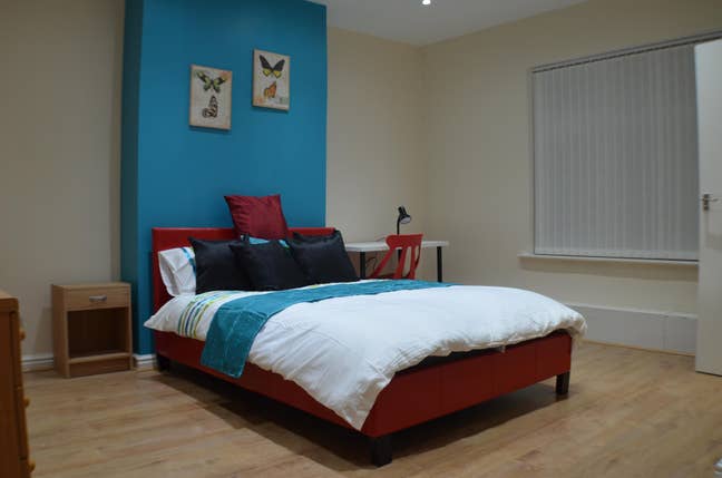 🚶 Prime Location Ensuite – Close to MRI & Uni Main Photo