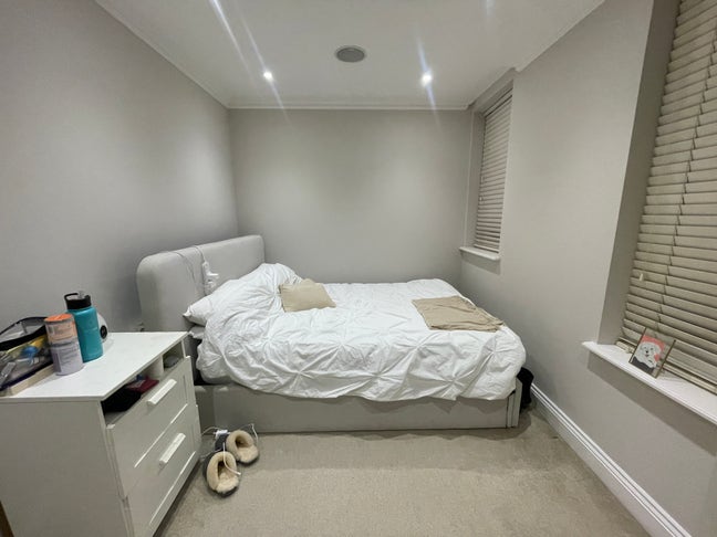 Bright, Spacious Room in Friendly Flatshare – Avai Main Photo