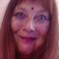 This is a roomminnshred housecover lookni g p... Main Photo