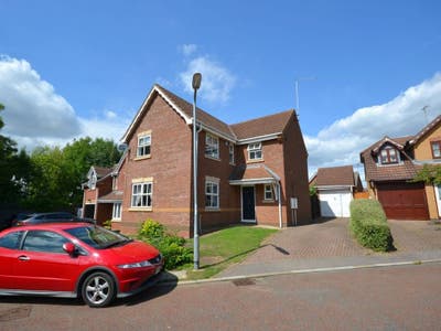 Furnished Double room in shared house Main Photo
