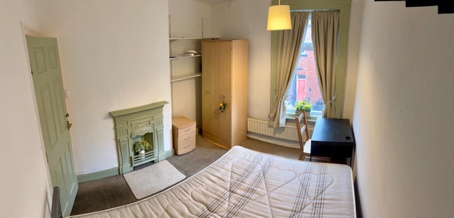 Headingley - YProf 6 Share - 4 rooms 1st Mar 26 Main Photo