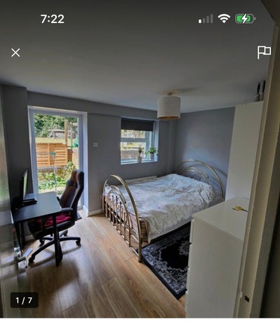 Furnished room available in West Croydon  Main Photo