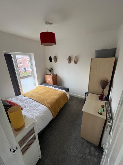 Double room 5mins from Cornbrook  Main Photo