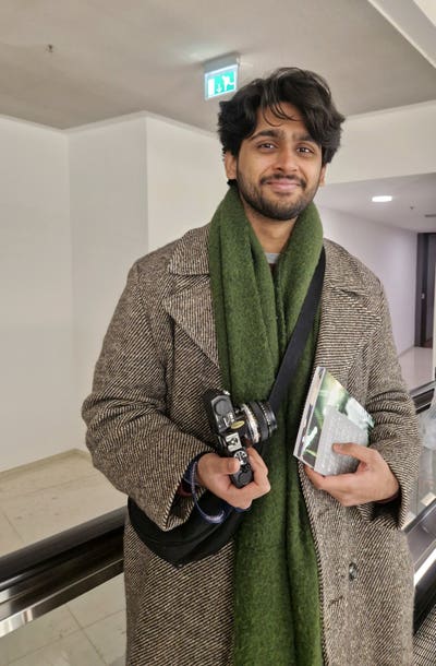 Hey! I'm Kaushik. I work full time as an IT p... Main Photo