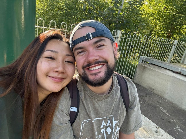 Couple Looking For Room Main Photo