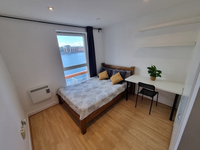  Beautiful Double Bed Room | Private Bathroom Main Photo