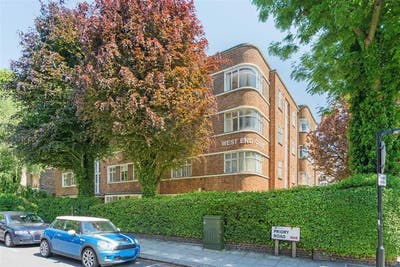 Cosy 2-Bed West Hampstead Flat  Main Photo