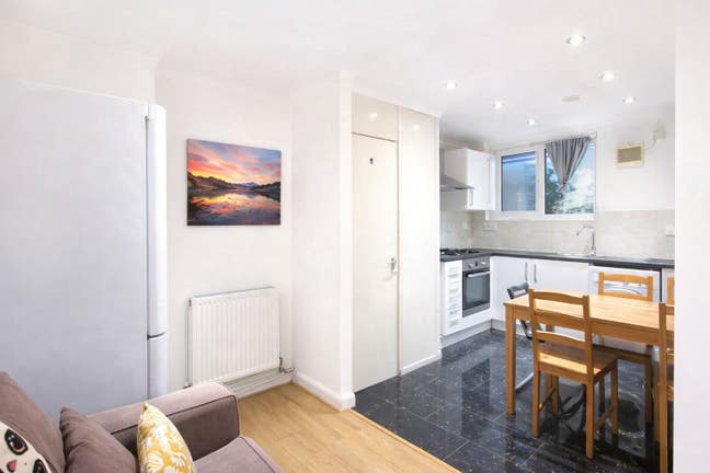 Bright & Spacious Double Room | Near Zone 1 | Main Photo