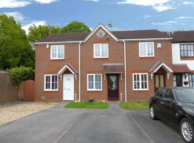 1 Bed House in Sandhurst Main Photo