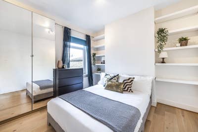 Beautiful Room available in Battersea Main Photo