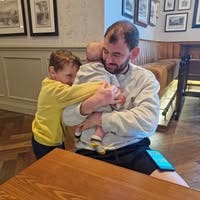 36 year old ft professional looking for place  Main Photo